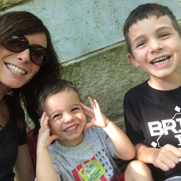 Meet your Posher, Laura - Picture 1 of 1